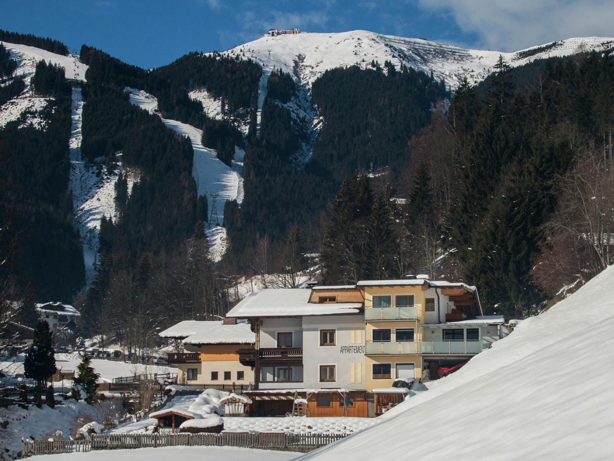 Beautiful Apartment In Zell Am See Near Ski Area Екстериор снимка
