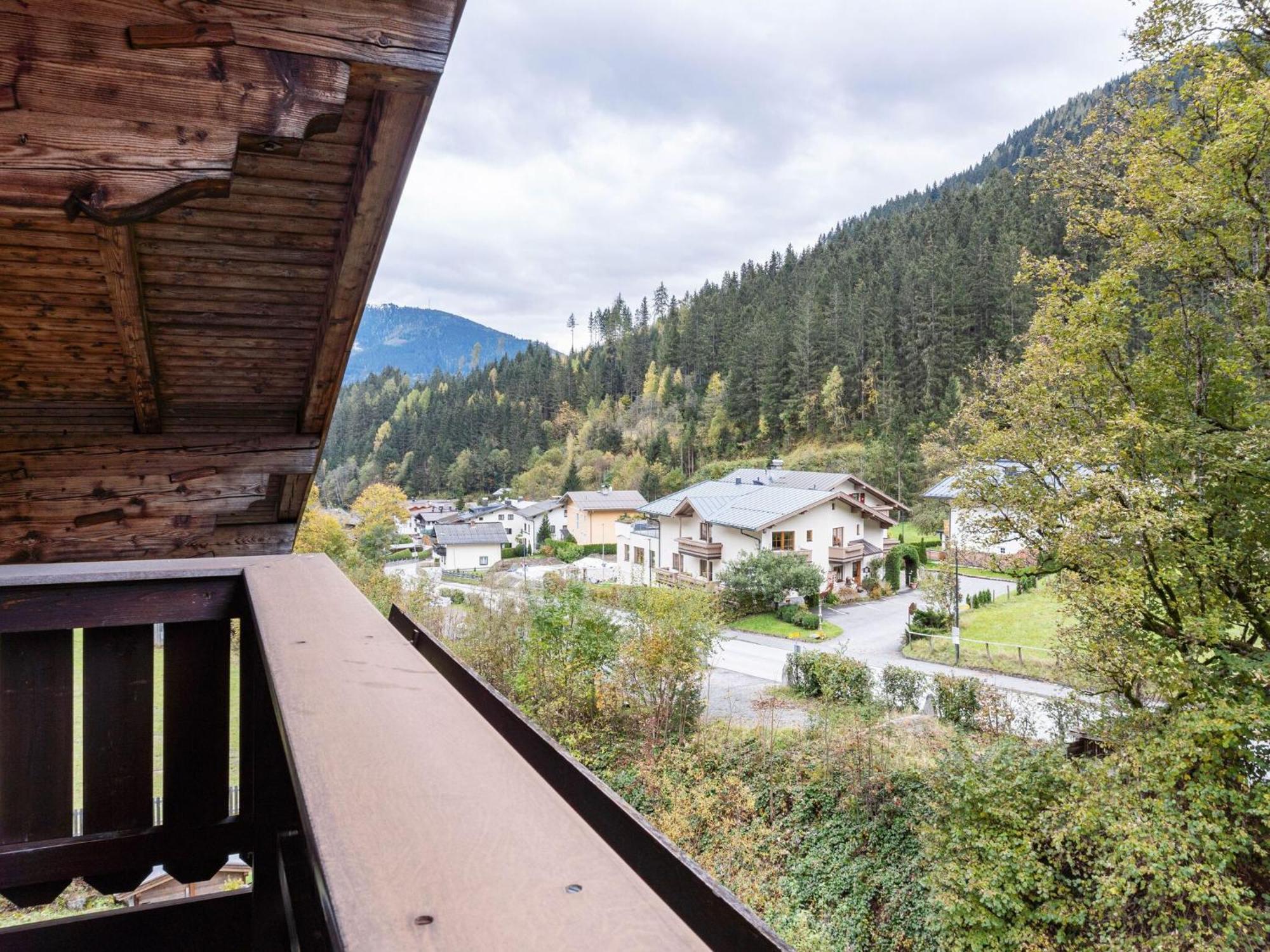 Beautiful Apartment In Zell Am See Near Ski Area Екстериор снимка